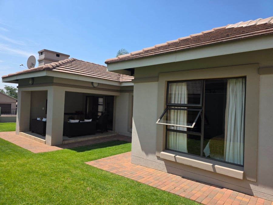 To Let 3 Bedroom Property for Rent in Wilkoppies North West